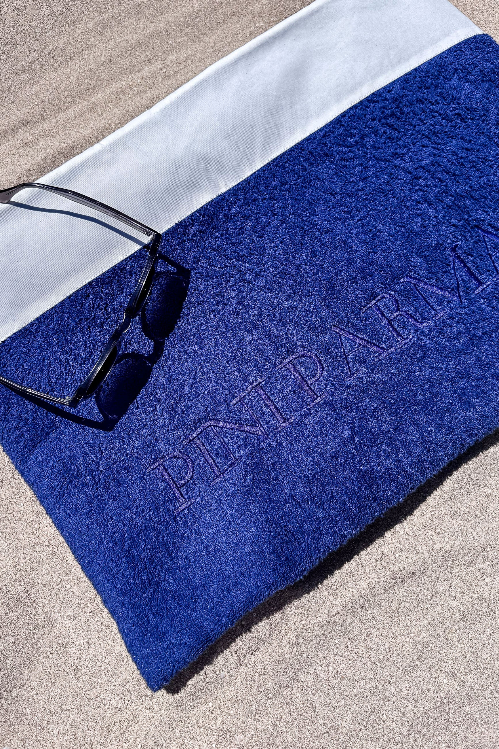 Blue beach towel - Made in Italy - Image 3