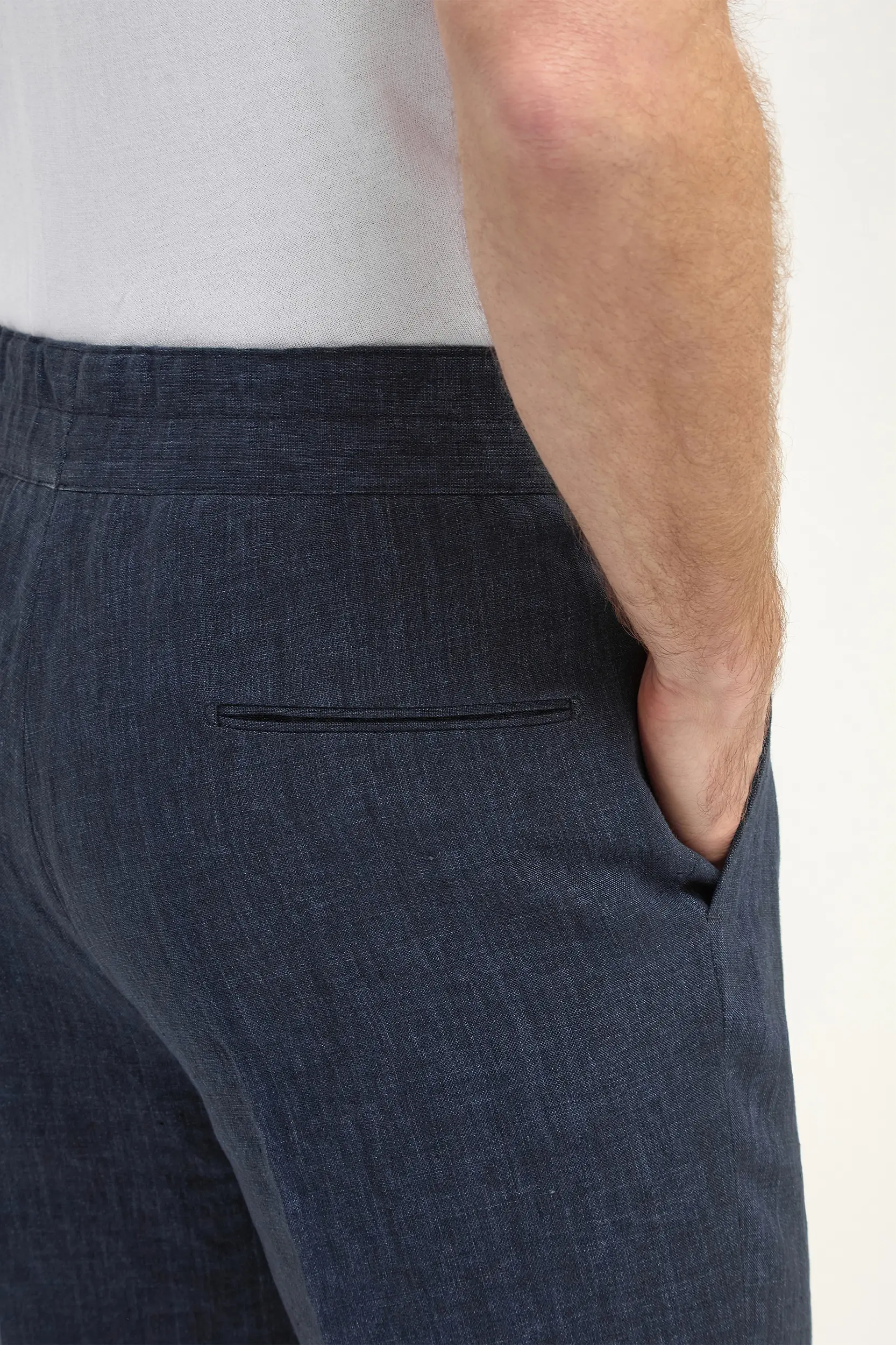 Blue linen relaxed shorts - Made in Italy - Image 3