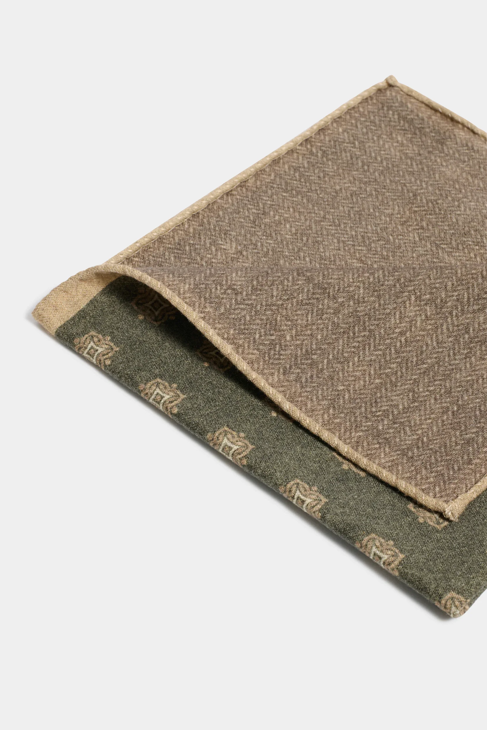 Green fancy pocket square - Made in Italy - Image 3