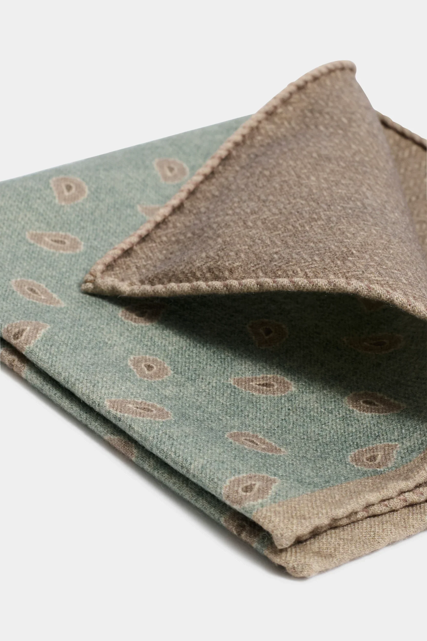 Green paisley pocket square - Made in Italy - Image 2