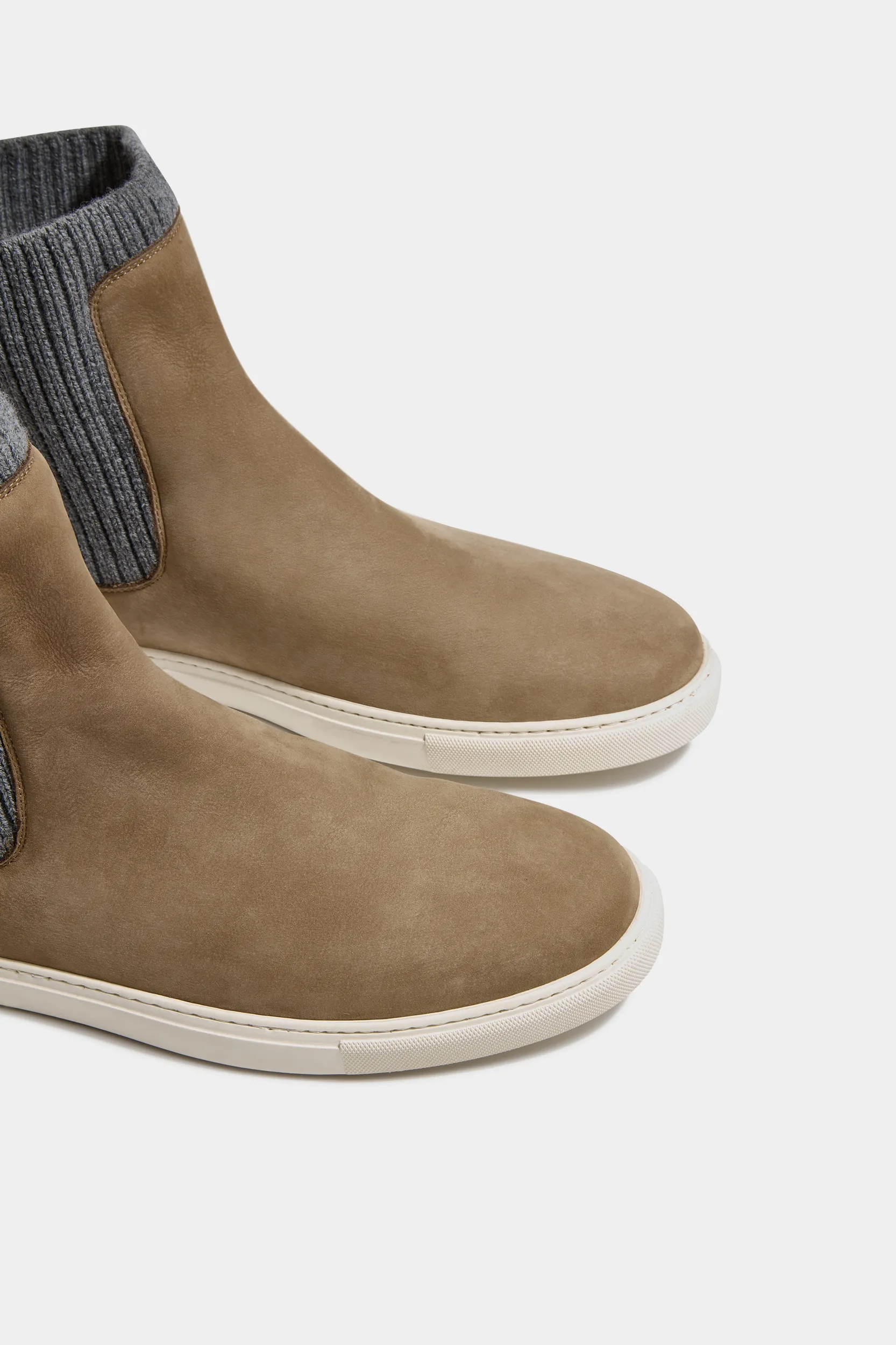Taupe chelsea boot with knit - Made In Italy - Image 6